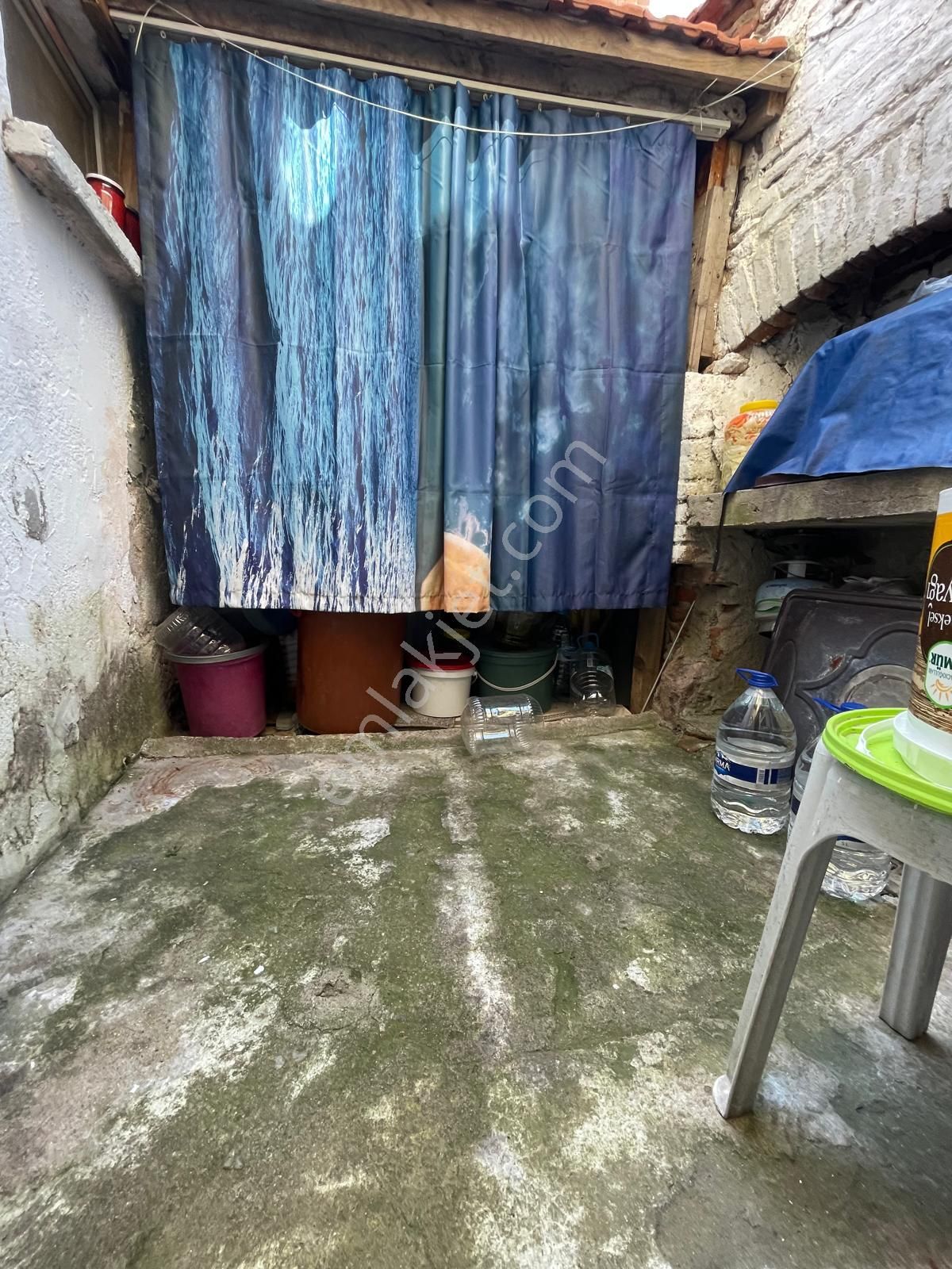 Premar Ayvada'dan Ayvalık Merkez'de 2 Katlı Avlulu 3+1 Taş Rum Evi - Görsel 12