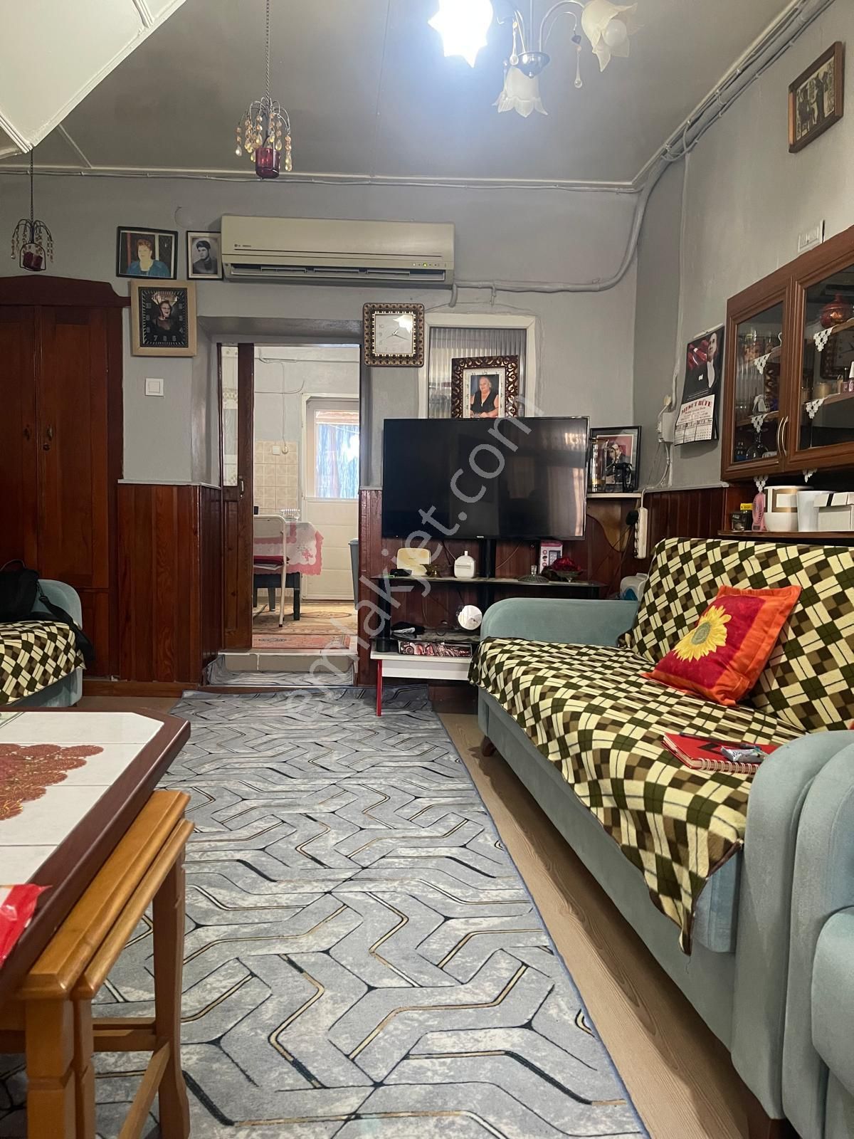 Premar Ayvada'dan Ayvalık Merkez'de 2 Katlı Avlulu 3+1 Taş Rum Evi - Görsel 2