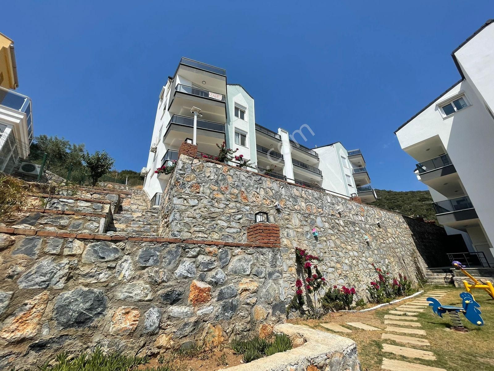 Didim Akbükte Eşyalı Ful Manzaralı 2+1 Daire - Görsel 3