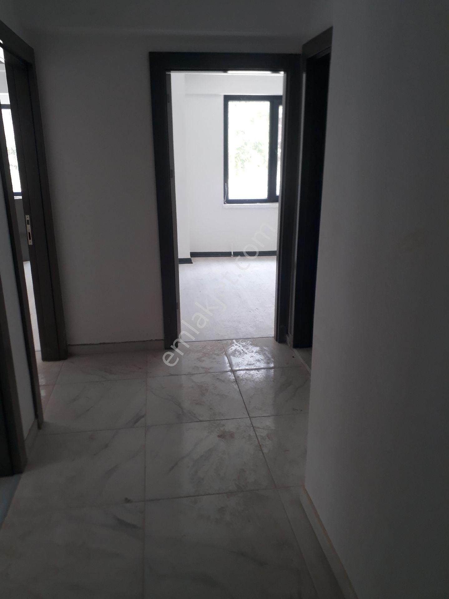 Kolej Metrosunun Yakınında Yeni(sıfır)binada 2+1 Kiralık Daire