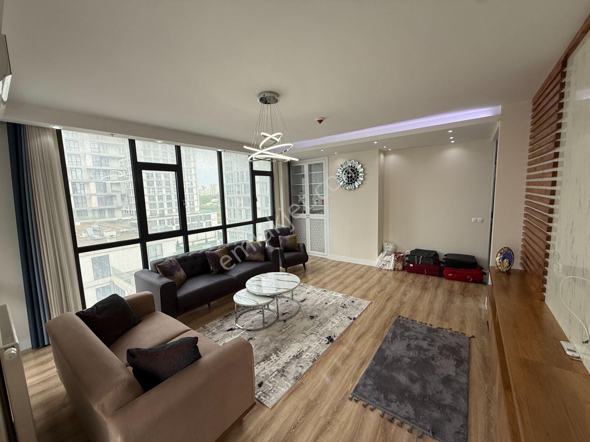 Bahçeşehir Strada 1.etap Özel Dekorasyonlu Satılık 3+1 Boş Daire - Görsel 4