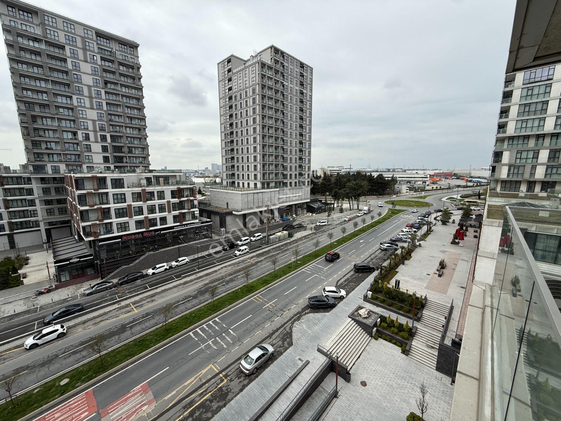 Bahçeşehir Strada 1.etap Özel Dekorasyonlu Satılık 3+1 Boş Daire - Görsel 15