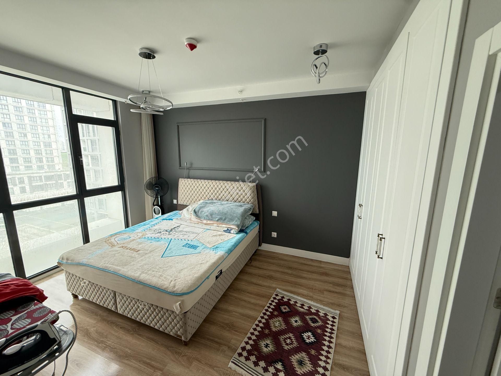 Bahçeşehir Strada 1.etap Özel Dekorasyonlu Satılık 3+1 Boş Daire - Görsel 7