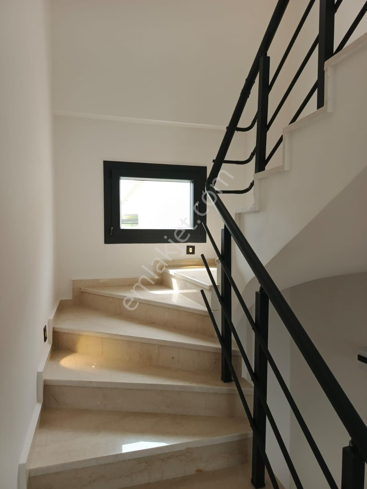 Stop’tan Akarca’da Havuzlu 6+1 Triplex Lüks Villa - Görsel 20