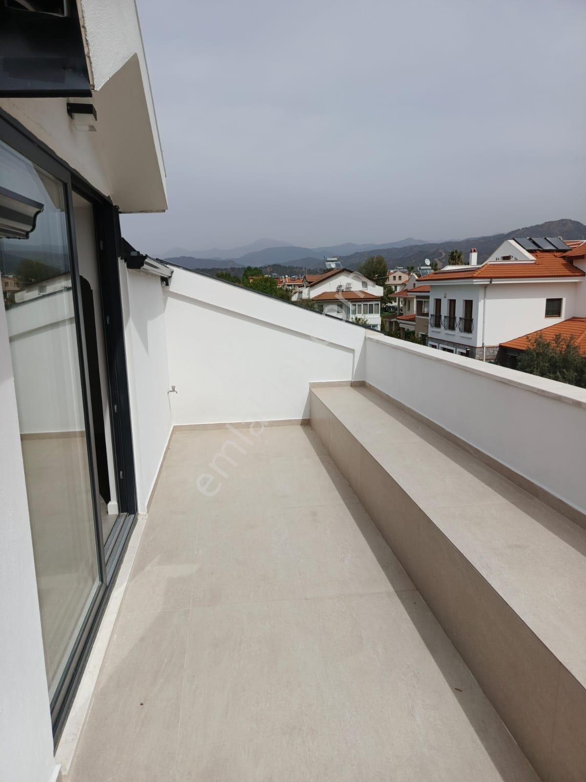 Stop’tan Akarca’da Havuzlu 6+1 Triplex Lüks Villa - Görsel 21