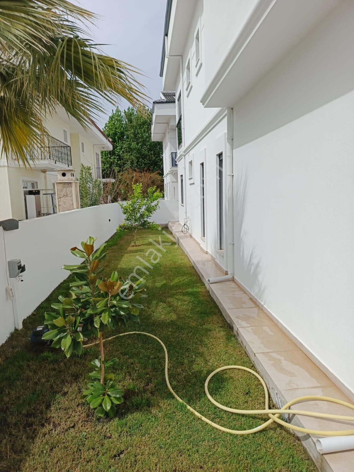 Stop’tan Akarca’da Havuzlu 6+1 Triplex Lüks Villa - Görsel 3