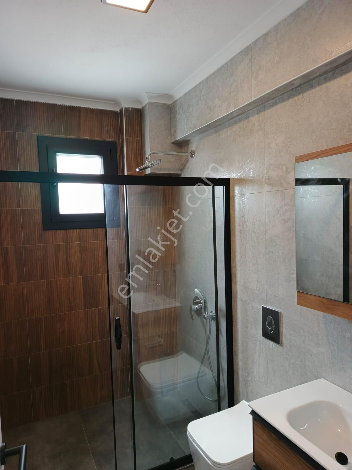 Stop’tan Akarca’da Havuzlu 6+1 Triplex Lüks Villa - Görsel 24