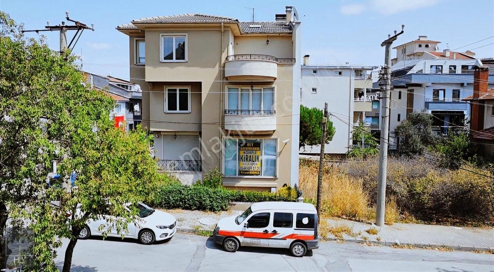 Hly Gayrimenkul'den 52 Evler Mah.de 400 M2 8+1 Müstakil Villa