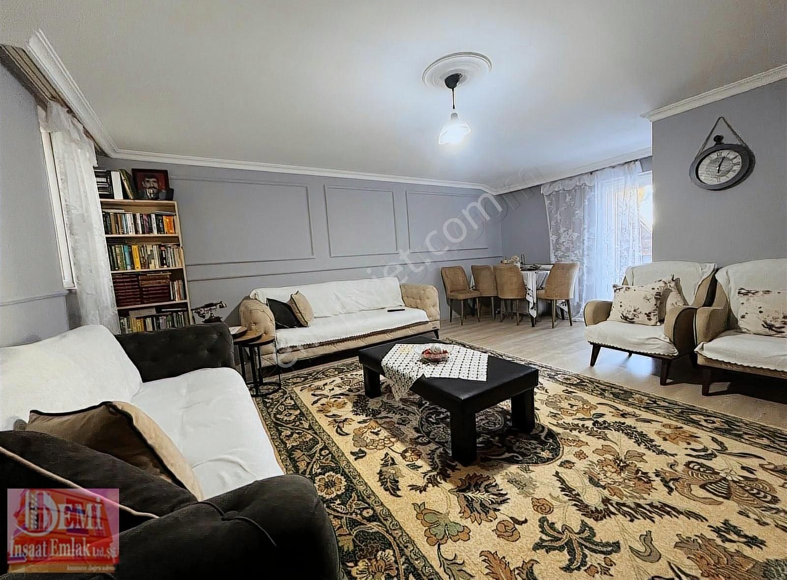 Sakarya Mahallesinde 5+1 Dublex Daire /çift Giriş Yapılabilir