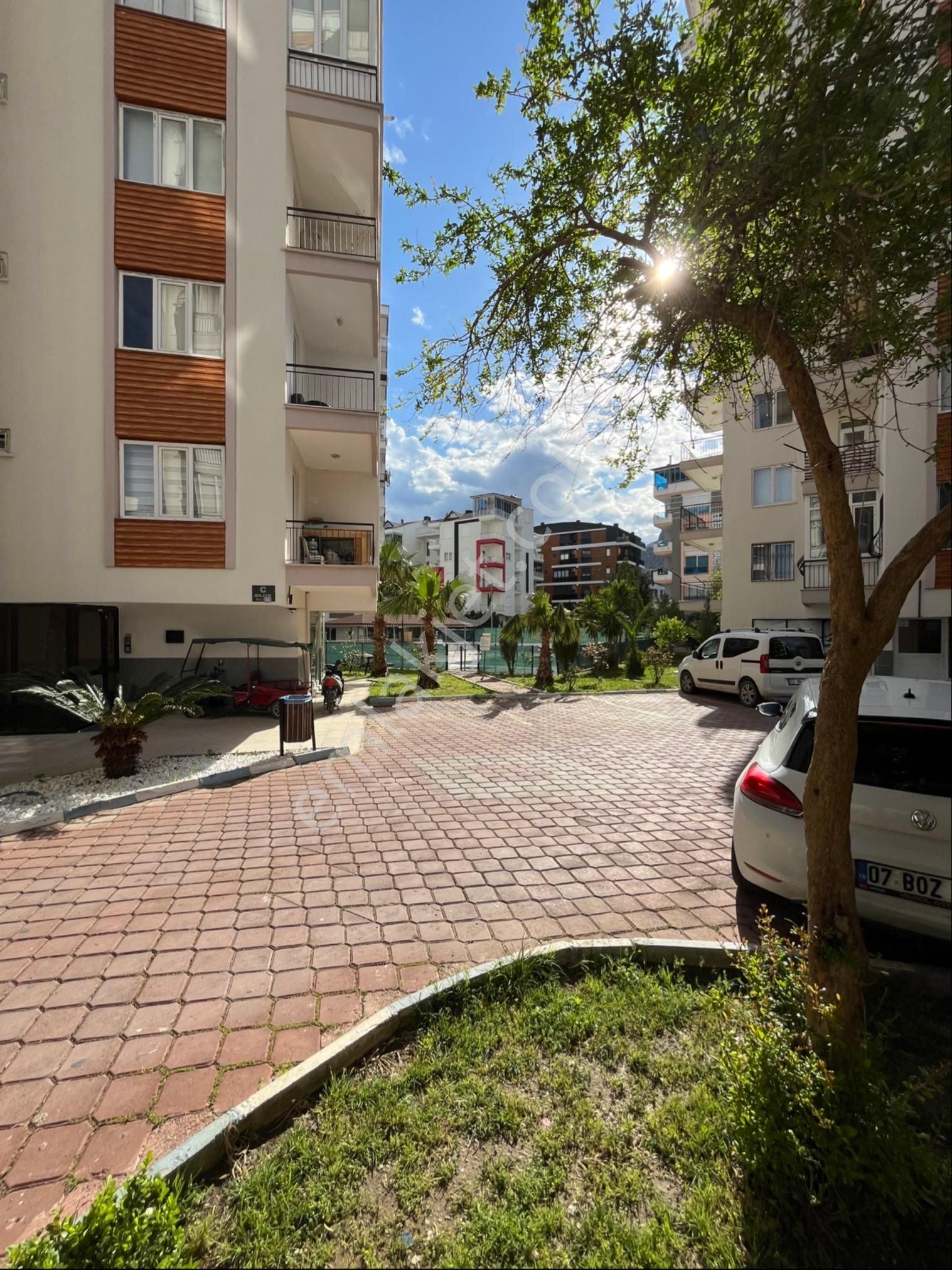 3+1 Geniş Katta Daire - Görsel 23