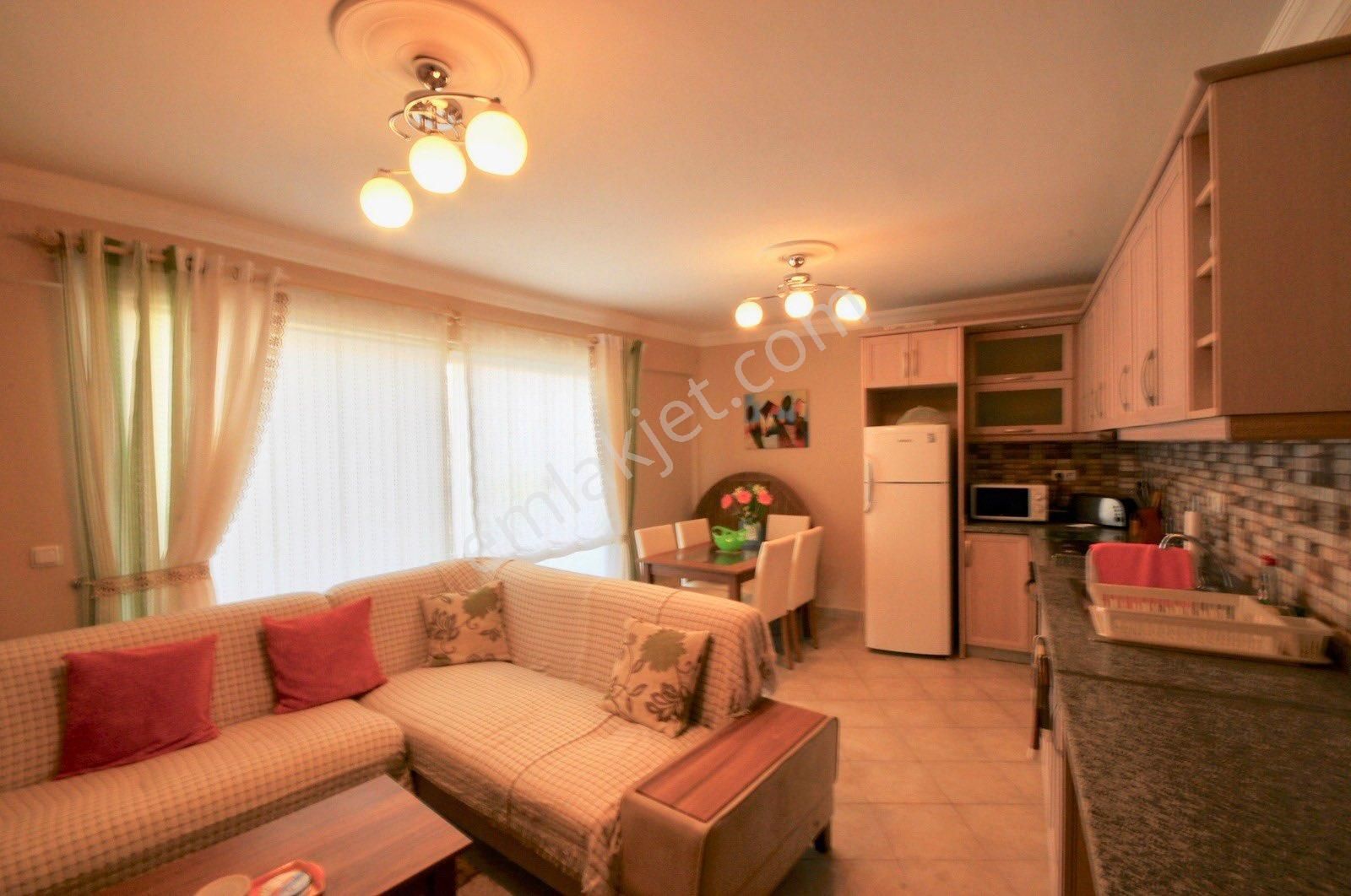 Özel Plajlı Sitede Bakımlı Lüks 2 Banyolu Daire Dekorlu Ön Blokta Acil - Görsel 20