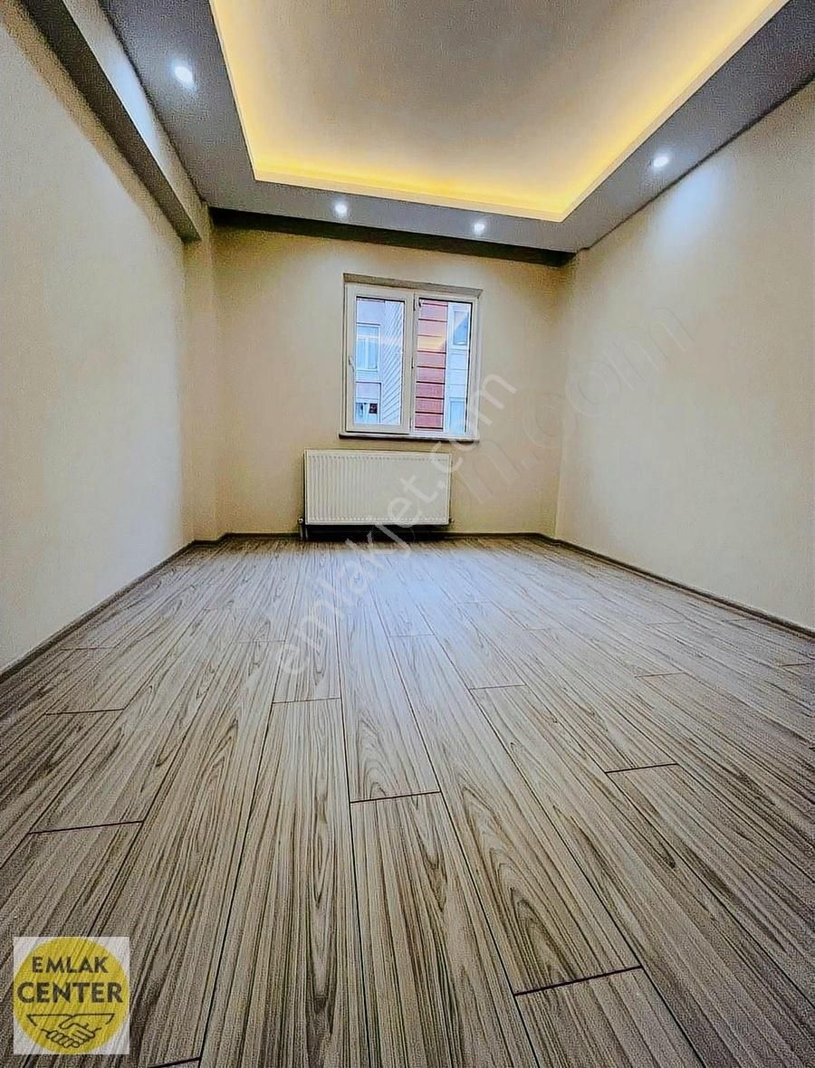 Emlak Center'dan Merkez Efendi Mah Satılık 3+1 Ara Kat Daire