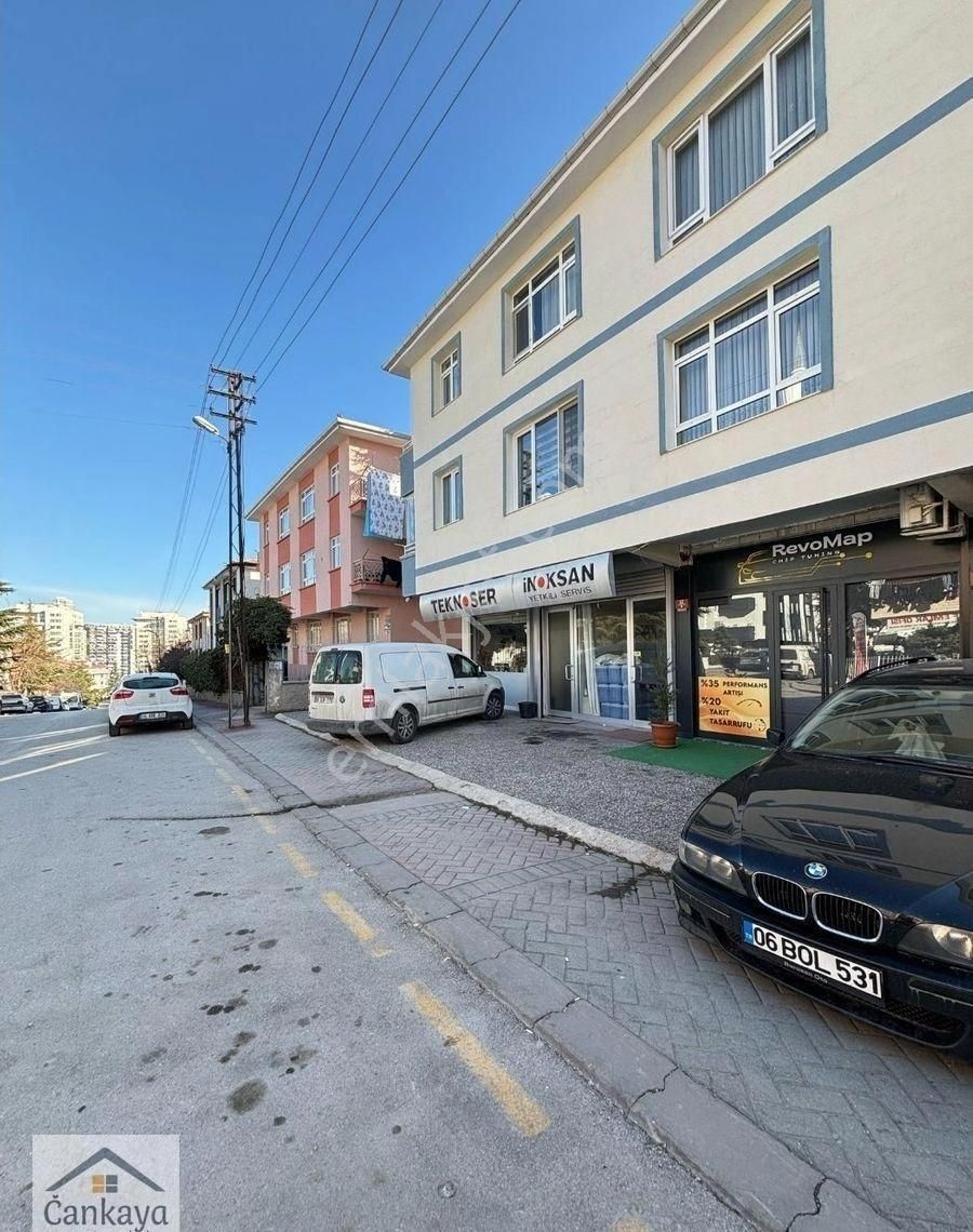Acil Çankayadan Sinan Caddesi Yanı 30 M2 Giriş Alt 20 M2 Toplam Her İşe Uygun Ön Cephe Dükkan
