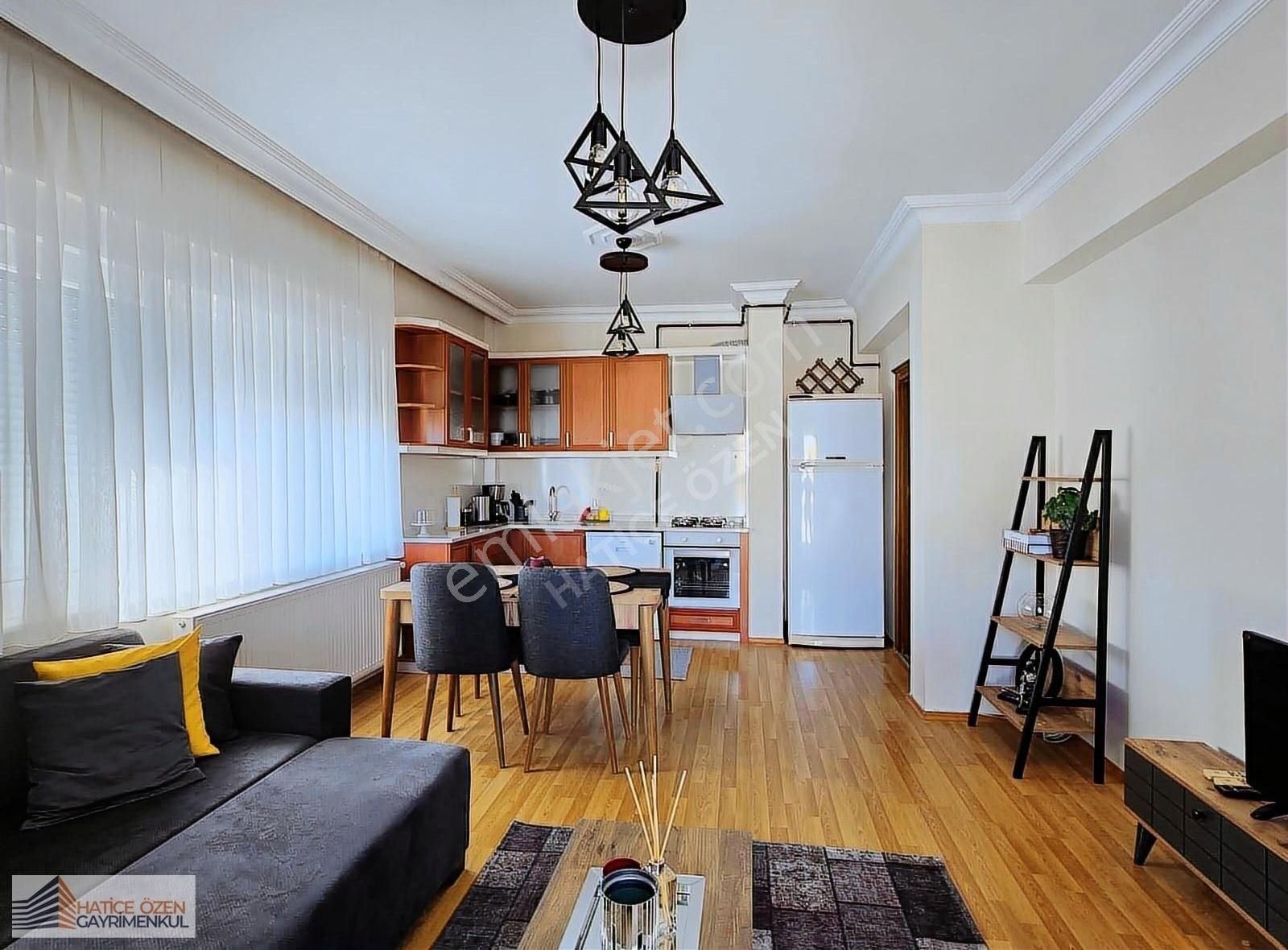 Konyaaltı-gürsu'da Denize Yakın Kiralık Eşyalı 2+1 Daire