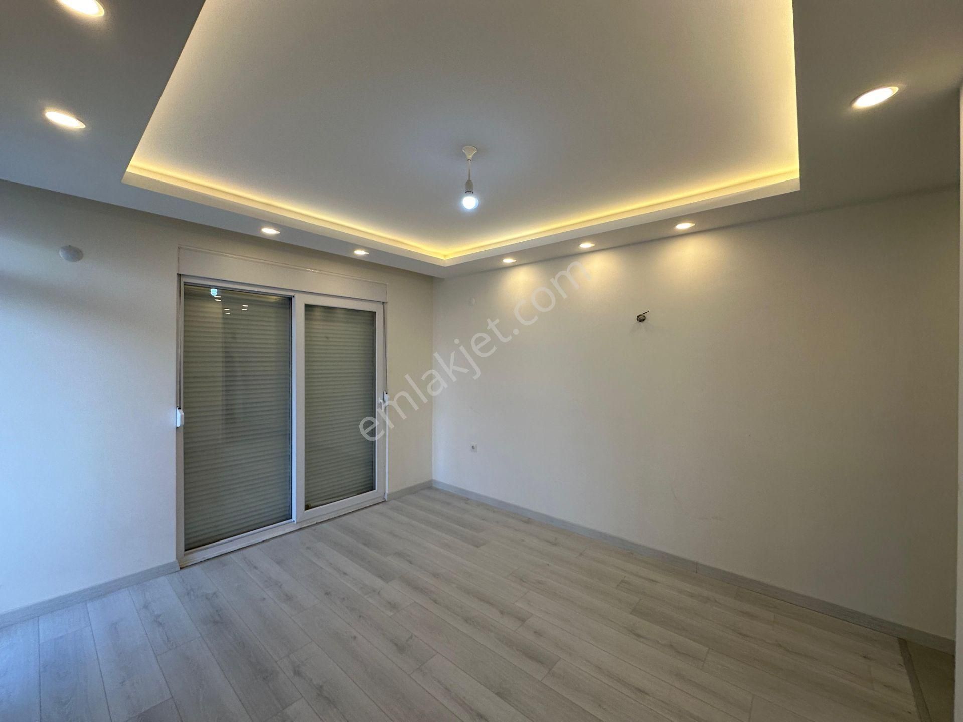 Yasinkuzu'dan Cuma Pazarına Çok Yakın Katta Satılık Lüx 1+1 Daire - Görsel 3