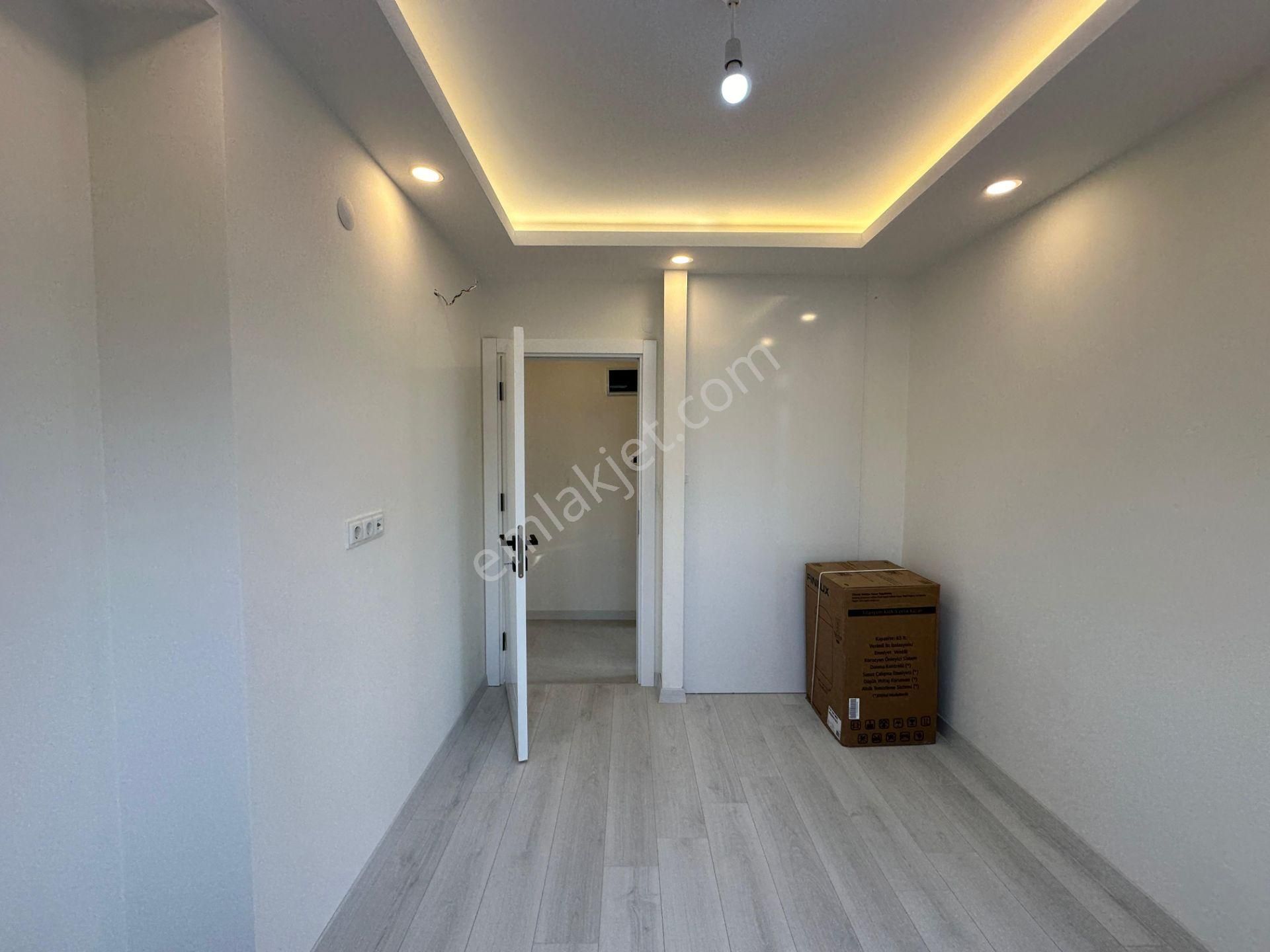 Yasinkuzu'dan Cuma Pazarına Çok Yakın Katta Satılık Lüx 1+1 Daire - Görsel 15