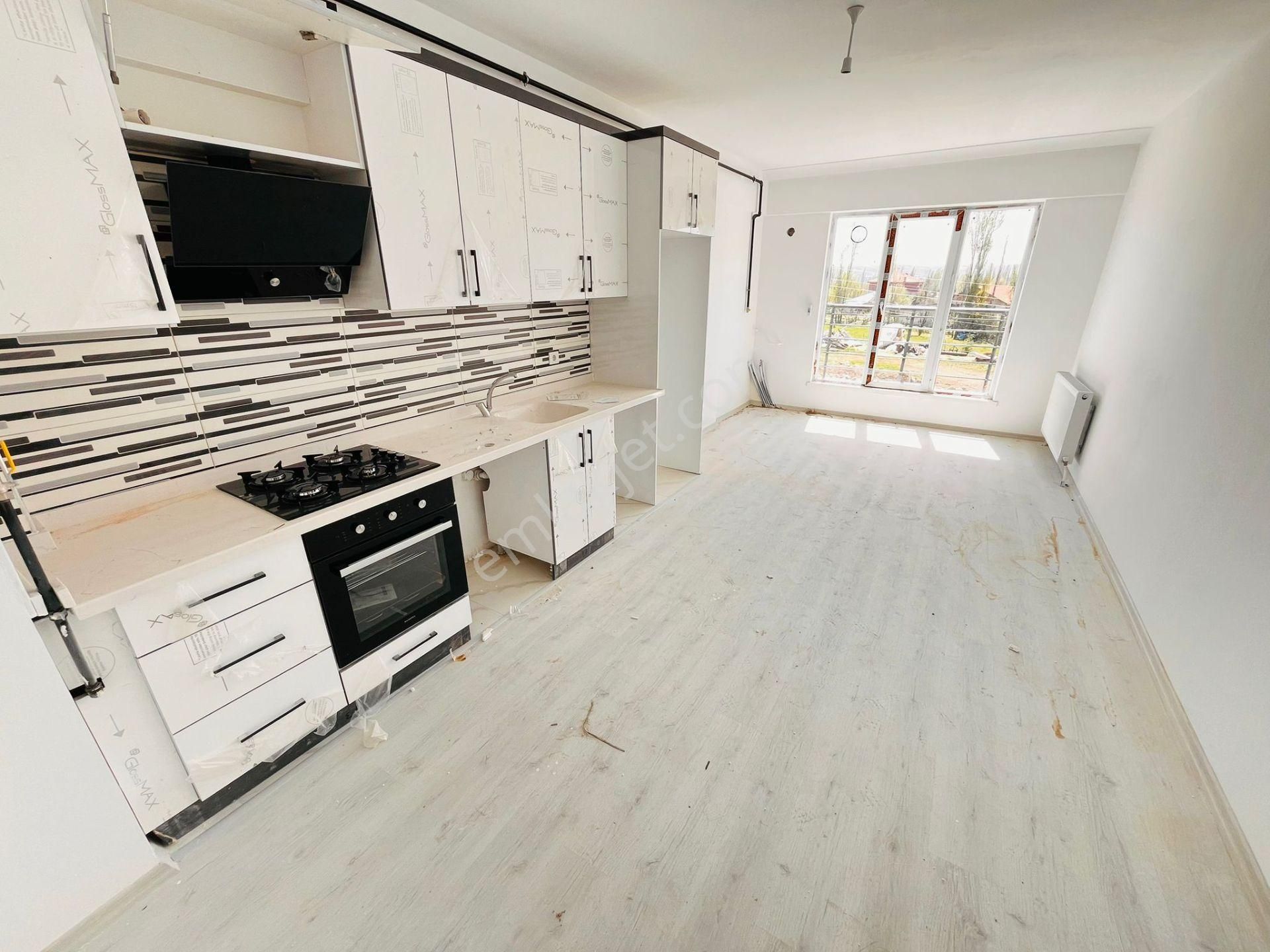 İmaremlak2'den Sıfır Eksiksiz Geniş 1+1 Aybü Yakını Teras Balkon