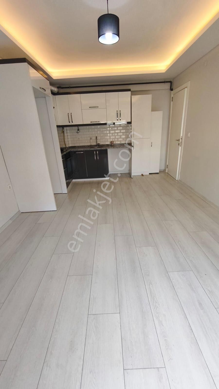 Karşıyaka Zübeyde Hanım Mahallesin'de 2+1 Satılık Önü Açık Daire - Görsel 9