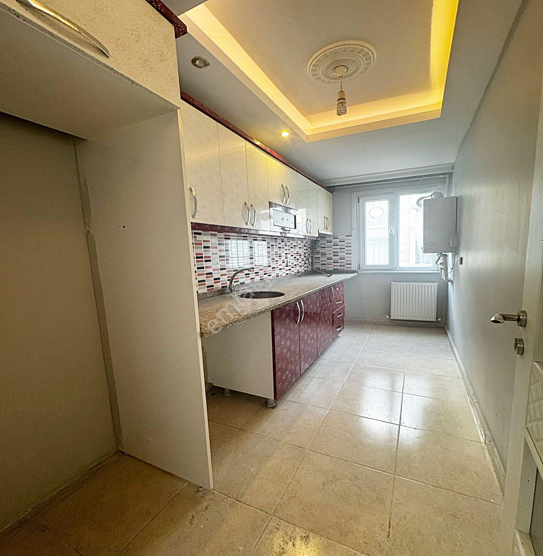 Metrobüs Güzergahında 2+1 Temiz Yeni Bina Merkezi Konumda Satılık Daire - Görsel 4