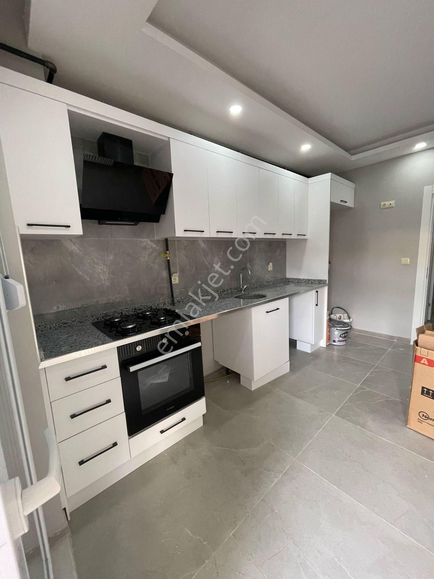 Döşemealtı 'nda Ebeveyn Banyolu, Kapalı Otoparklı, Sıfır 3+1 Daire - Görsel 4
