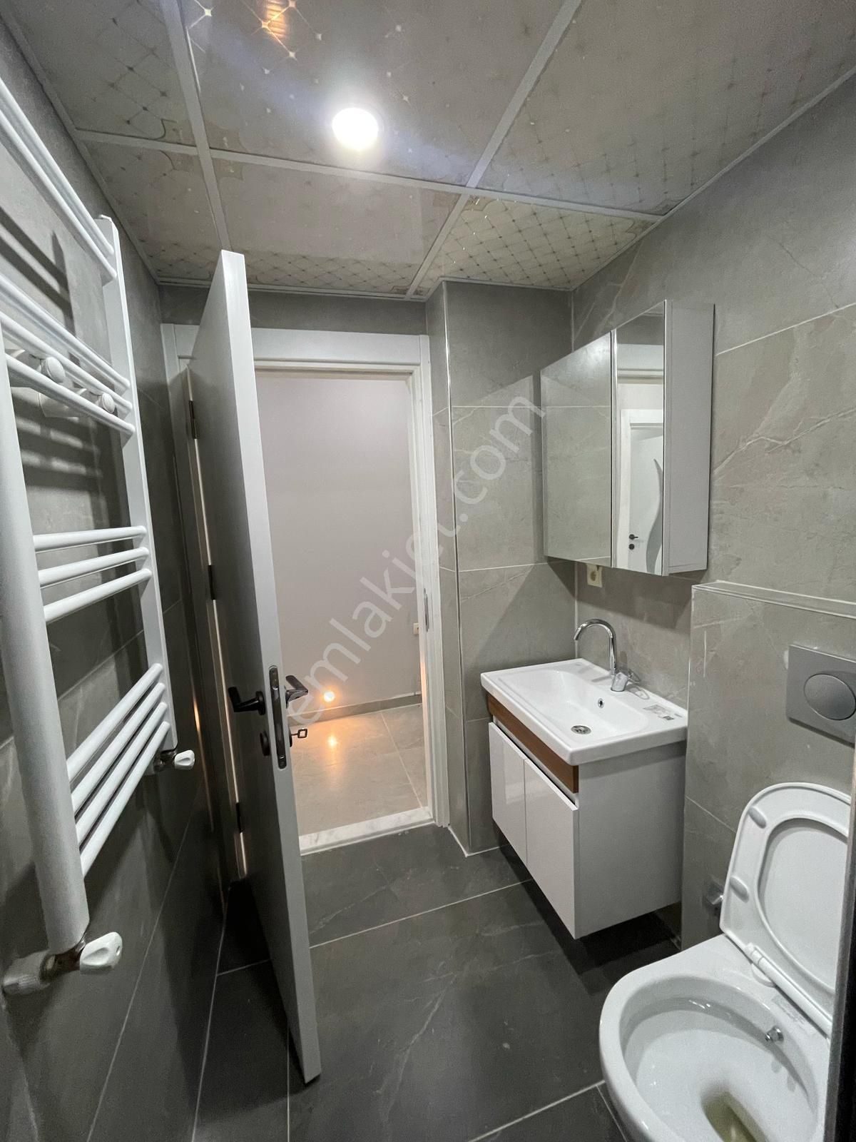 Döşemealtı 'nda Ebeveyn Banyolu, Kapalı Otoparklı, Sıfır 3+1 Daire - Görsel 9