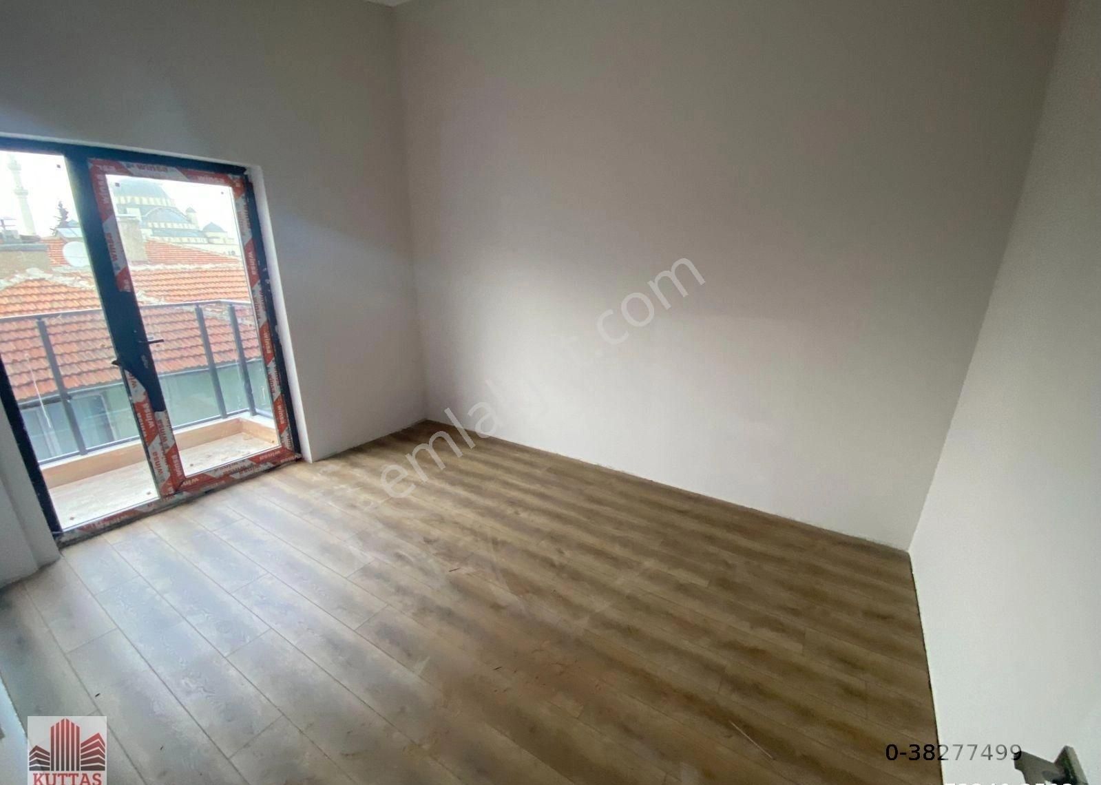 Kuttaş'tan Küçük Esat'ta Dubleks 4+1 Yeni İnşaatten 160 M2 Asansörlü Otoparklı - Görsel 2