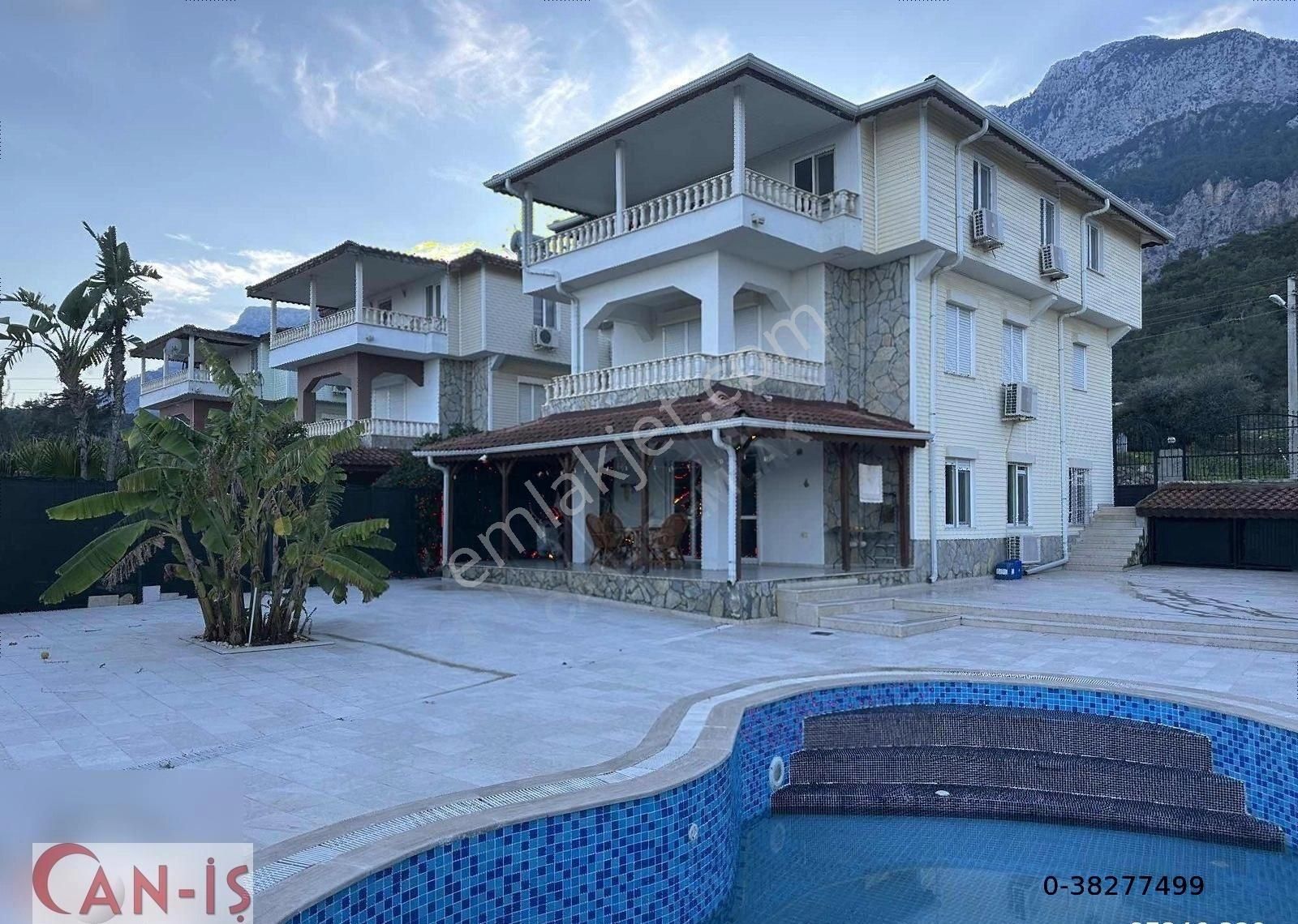 Göynükte Müstakil 4+1 Tripleks Deniz Manzaralı Villa Caniş Emlak - Görsel 13