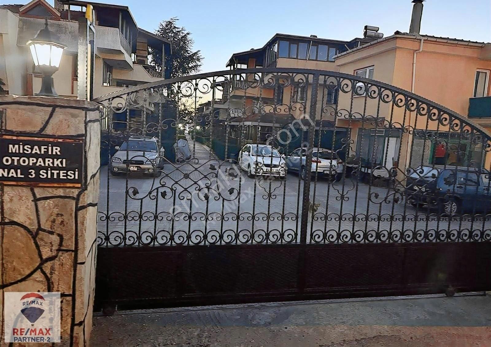 Tekirdağ Yeniçiftlik Mh.'de Denize Yakın Satılık Tripleks Villa