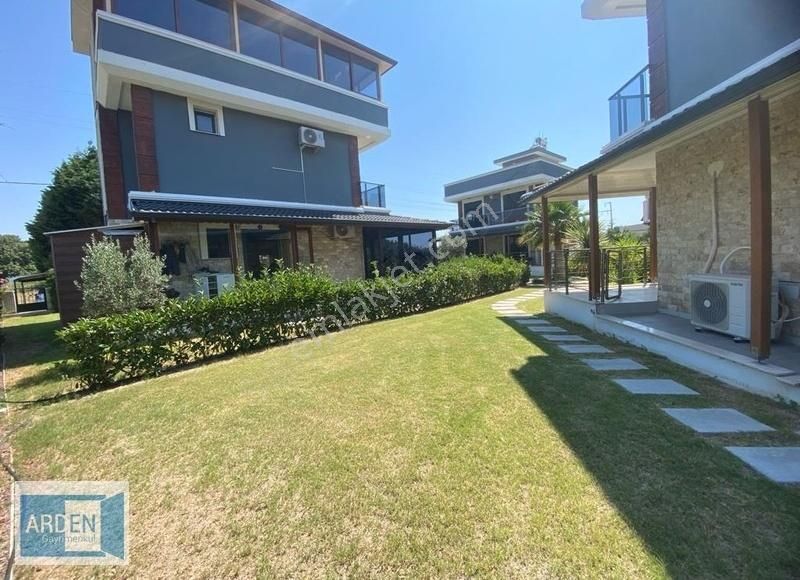 Akarca'da,denize Yürüme Mesafesinde Tam Müstakil Villa - Görsel 17