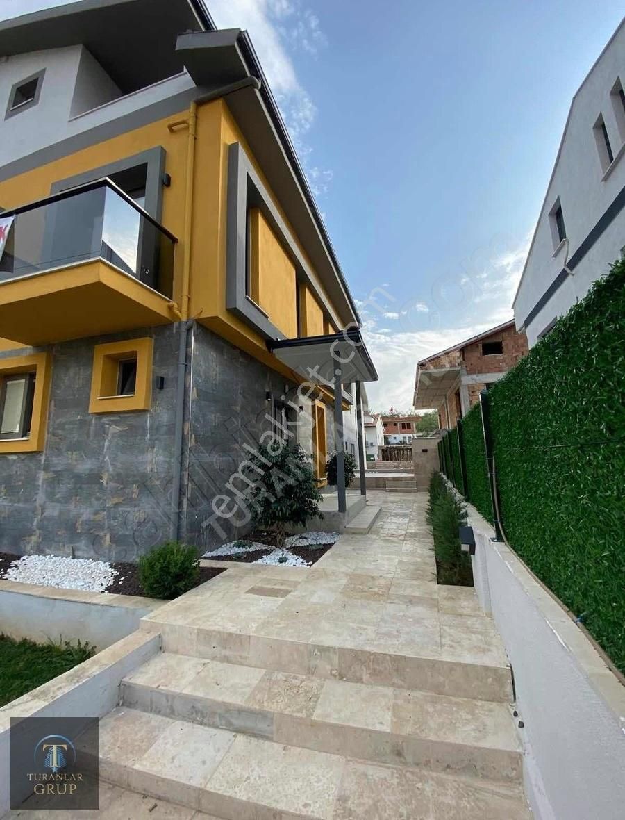 Turanlar Gruptan Karagedikte Satılık 4+1 Triplex Villa