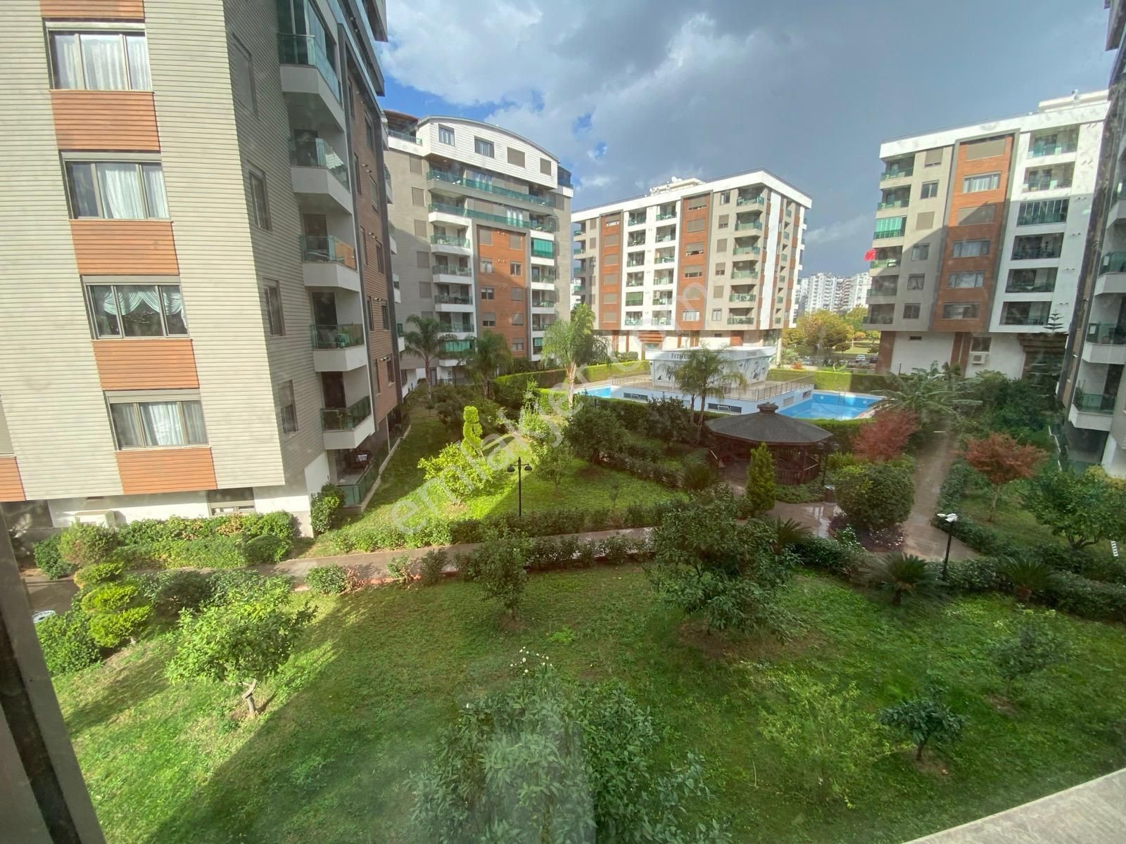 Konyaaltında Tercih Edilen Konsept Sitede 3+1 Lüks Daire