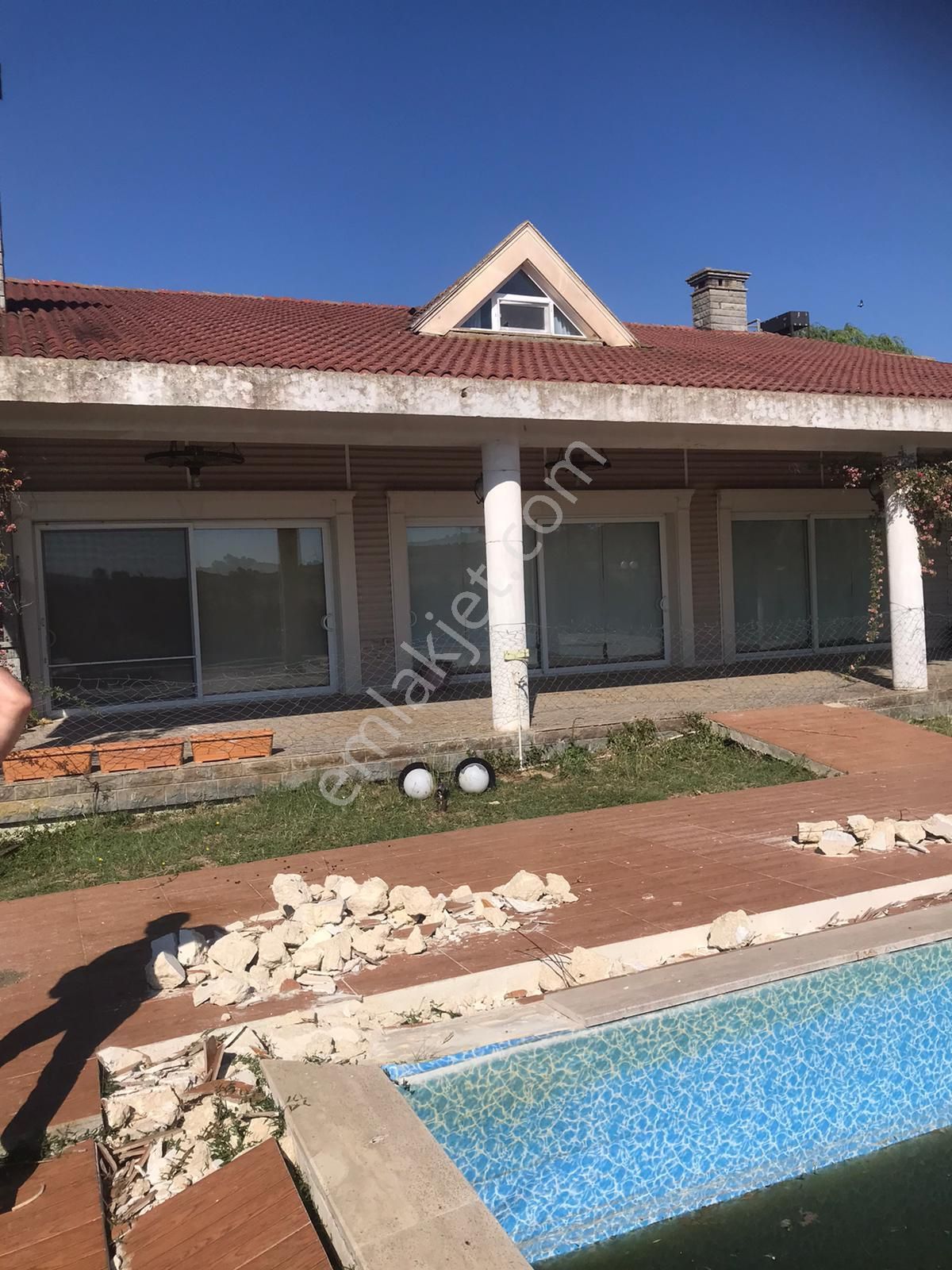 Silivri Akörende Doğa Harikası 13650m2 10+1 Havuzlu Villa - Görsel 6