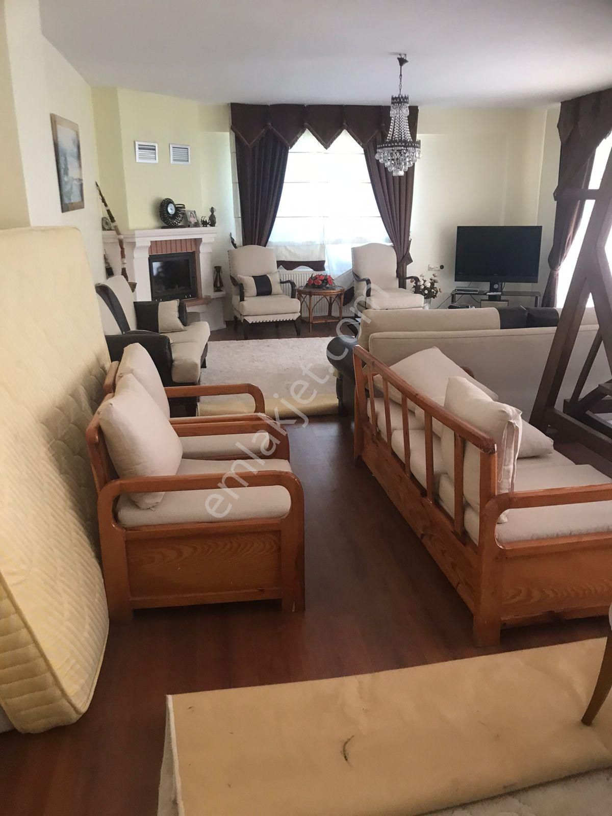Silivri Akörende Doğa Harikası 13650m2 10+1 Havuzlu Villa - Görsel 4