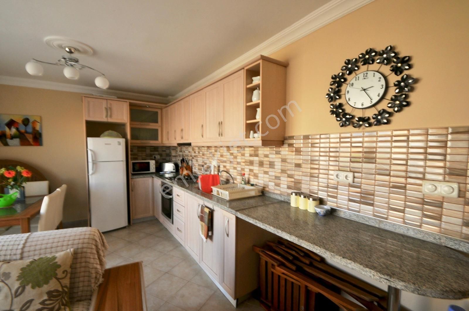 Özel Plajlı Sitede Bakımlı Lüks 2banyolu Daire Dekorlu Ön Blokta - Görsel 6