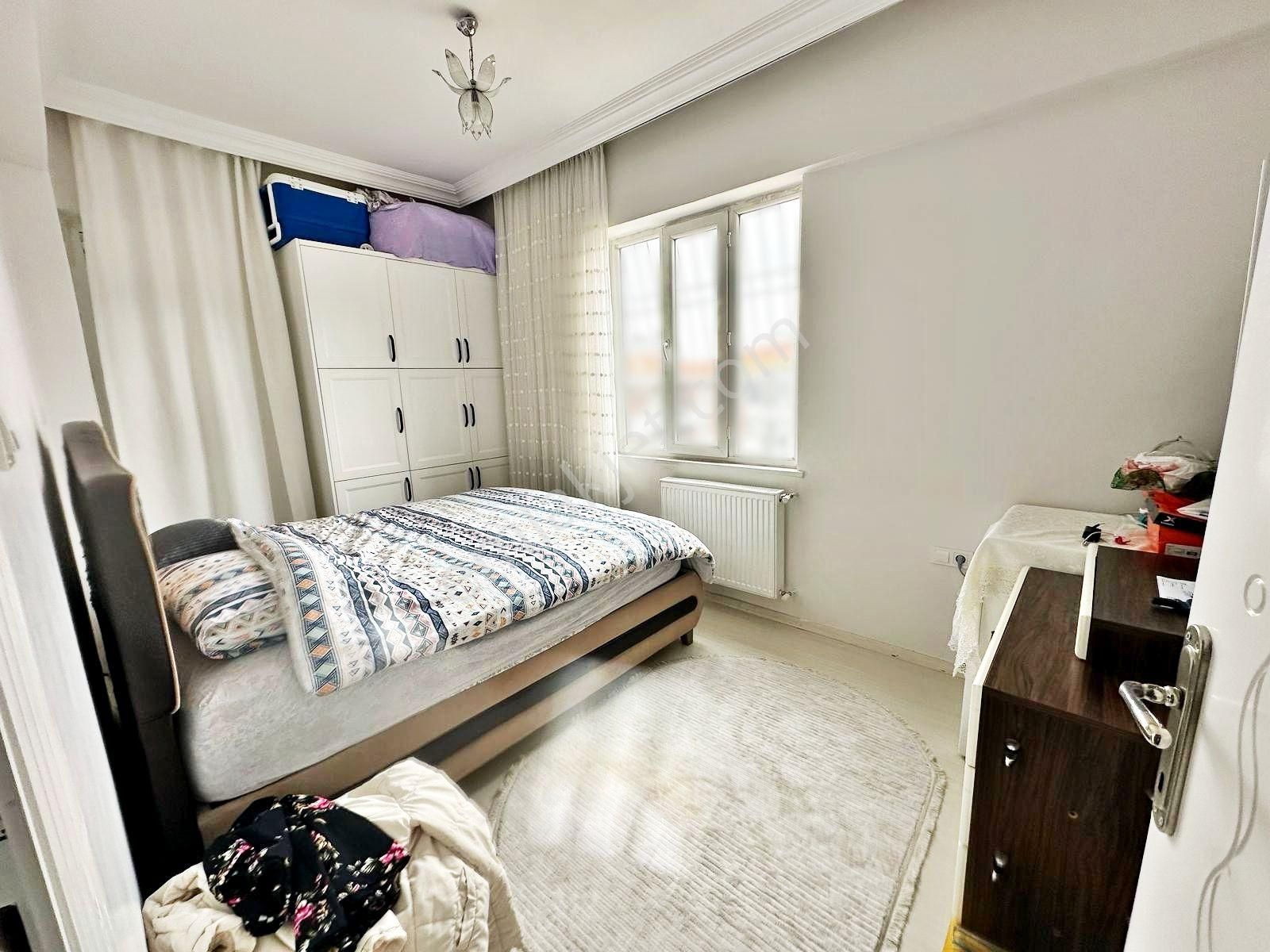 Karacaahmet'te Merkezi Konumda Masrafsız Çift Cam Balkonlu 3+1 - Görsel 12