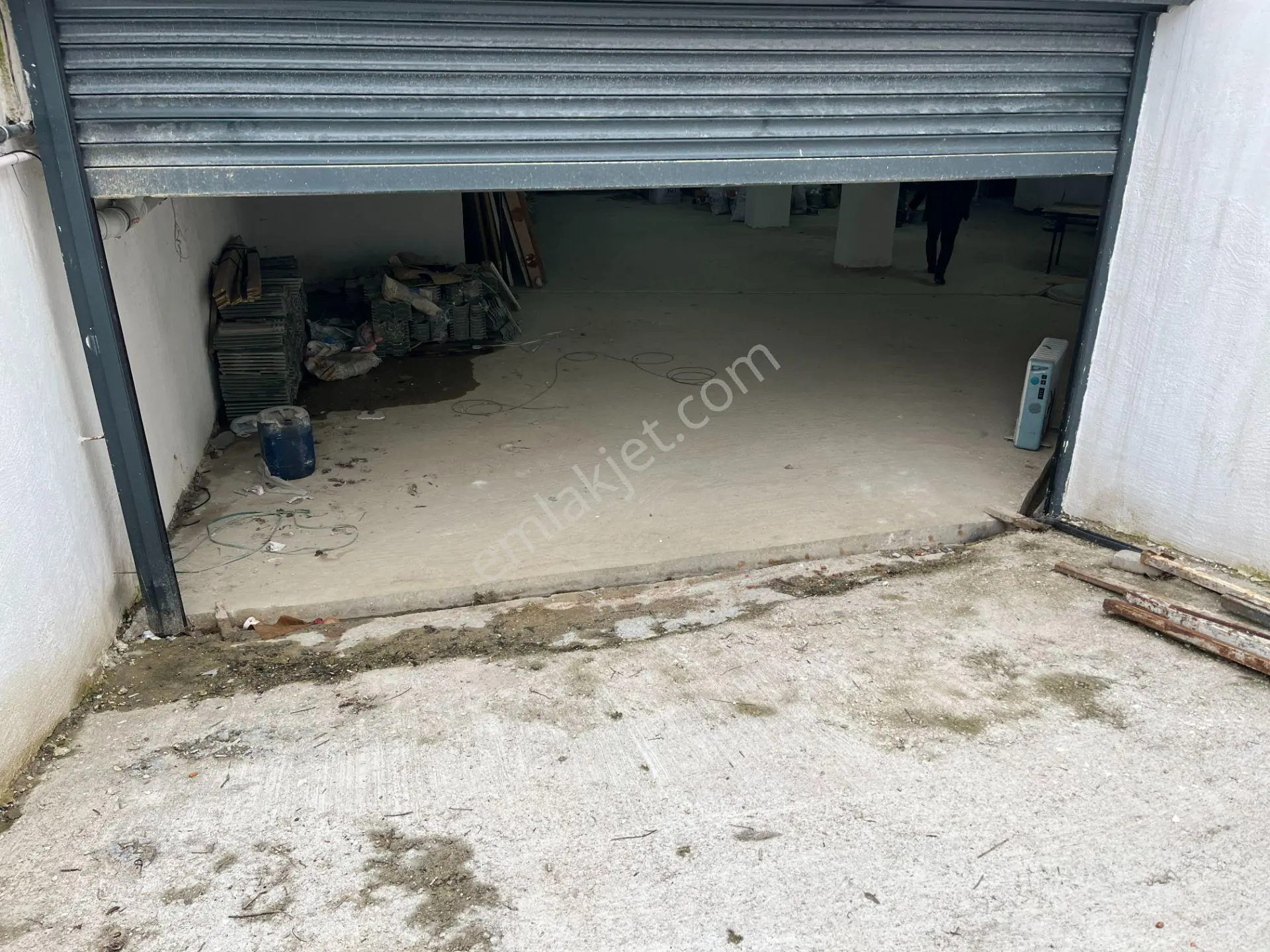 Büyükçekmece Cumhuriyet Mah Sıfır Binada Merkezi Kiralık Depo - Görsel 5