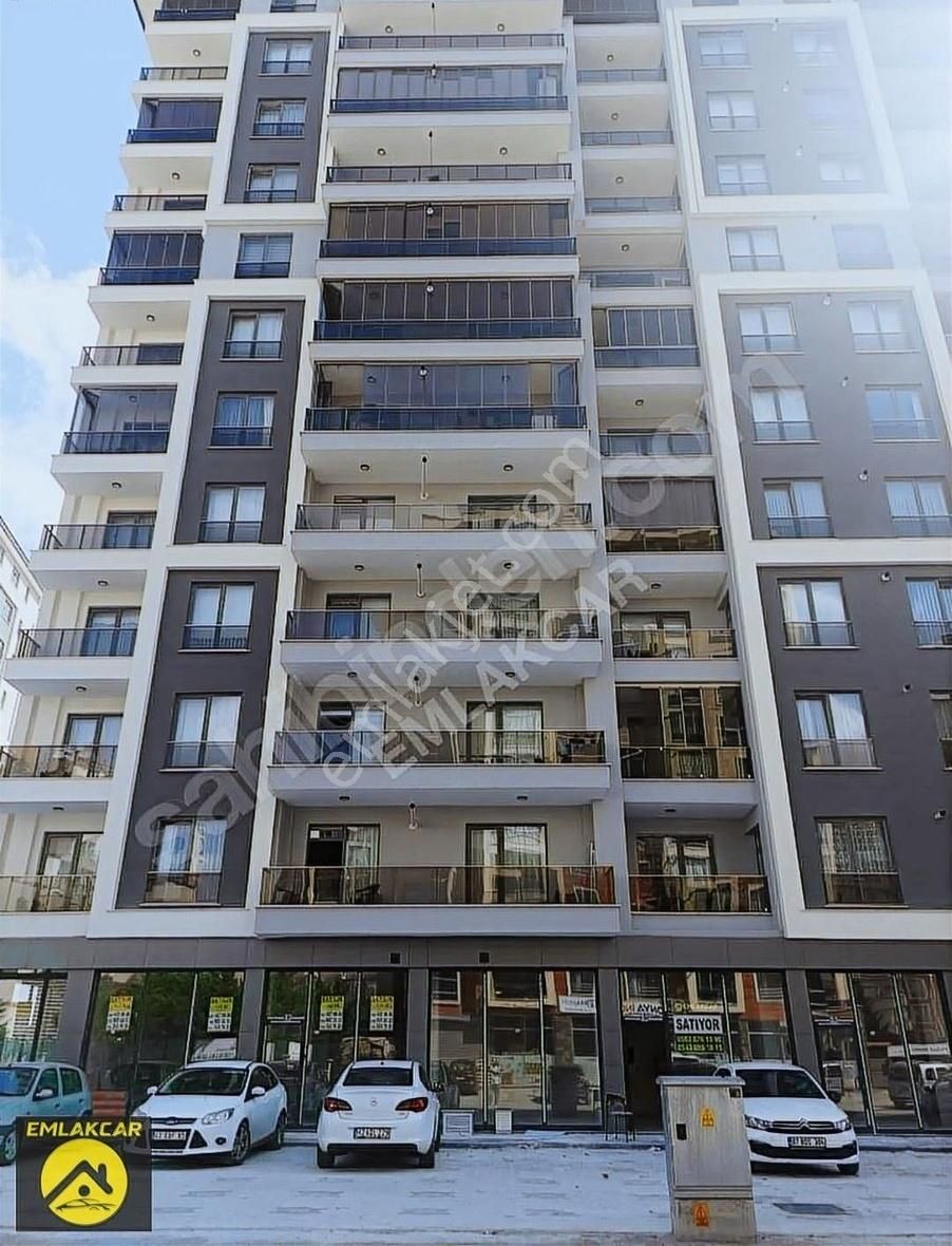 Emlakcar Dan Çaybaşı Caddesinde Fırın Ruhsatlı Kiralık Dükkan