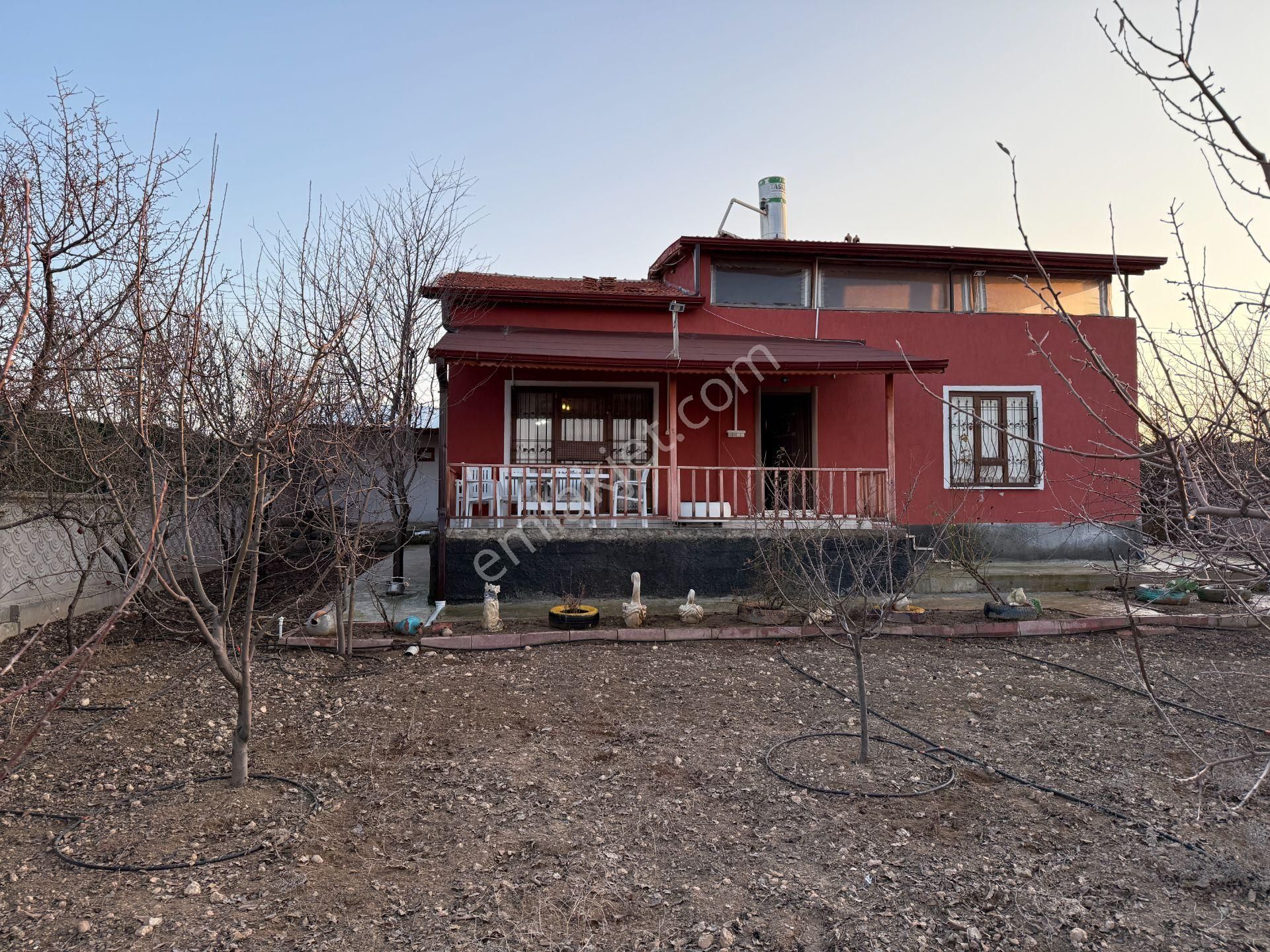 Gödenede 993 Metre Arsa İçinde Kurulu Düzen 1,5 Katlı Müstakilev - Görsel 21