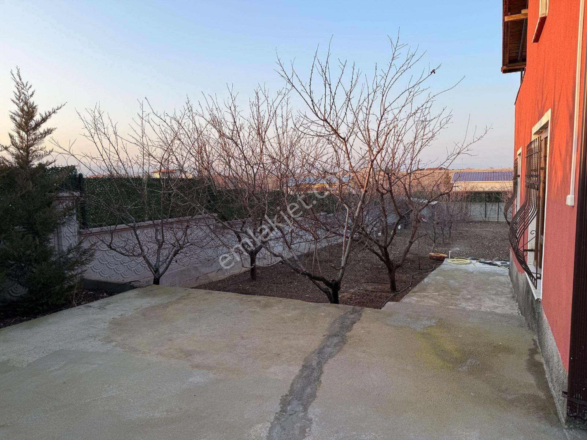 Gödenede 993 Metre Arsa İçinde Kurulu Düzen 1,5 Katlı Müstakilev - Görsel 20