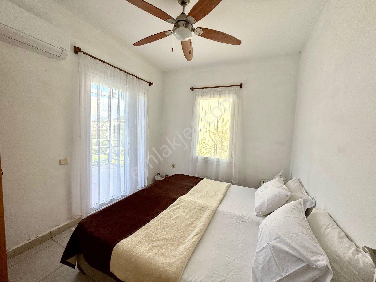 Denize Yakın Satılık Müstakil Bahçeli Villa İngilizden Satılık Eşyalı Ev - Görsel 29