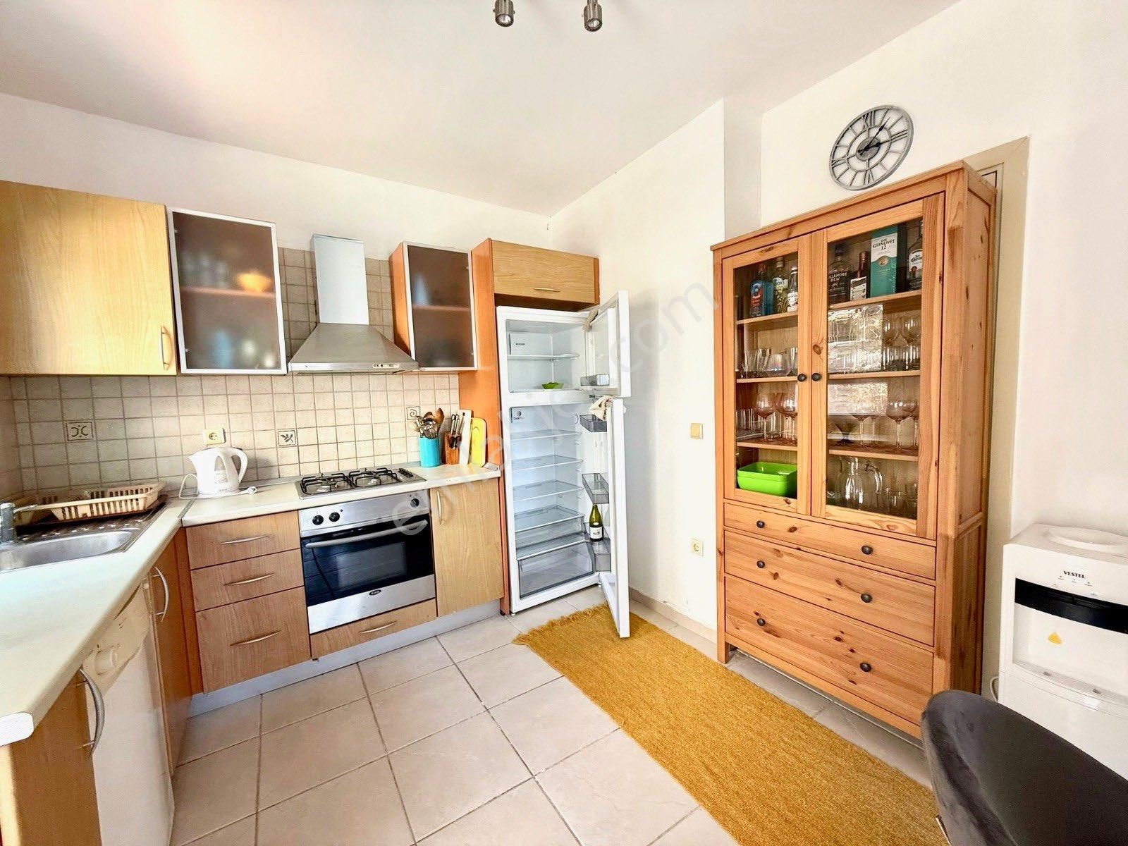 Denize Yakın Satılık Müstakil Bahçeli Villa İngilizden Satılık Eşyalı Ev - Görsel 3