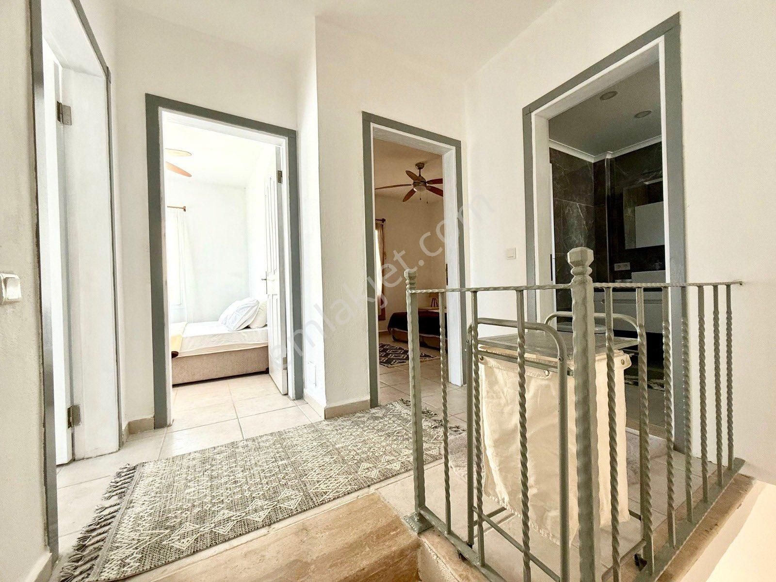 Denize Yakın Satılık Müstakil Bahçeli Villa İngilizden Satılık Eşyalı Ev - Görsel 26