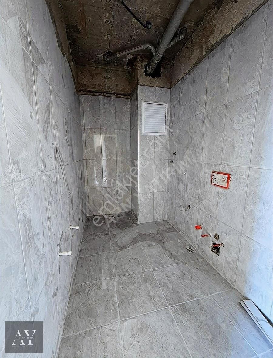 Kardeşkentlere 50 Mt Cadde Üstü Açık Yüzme Havuzlu Sıfır 1+1