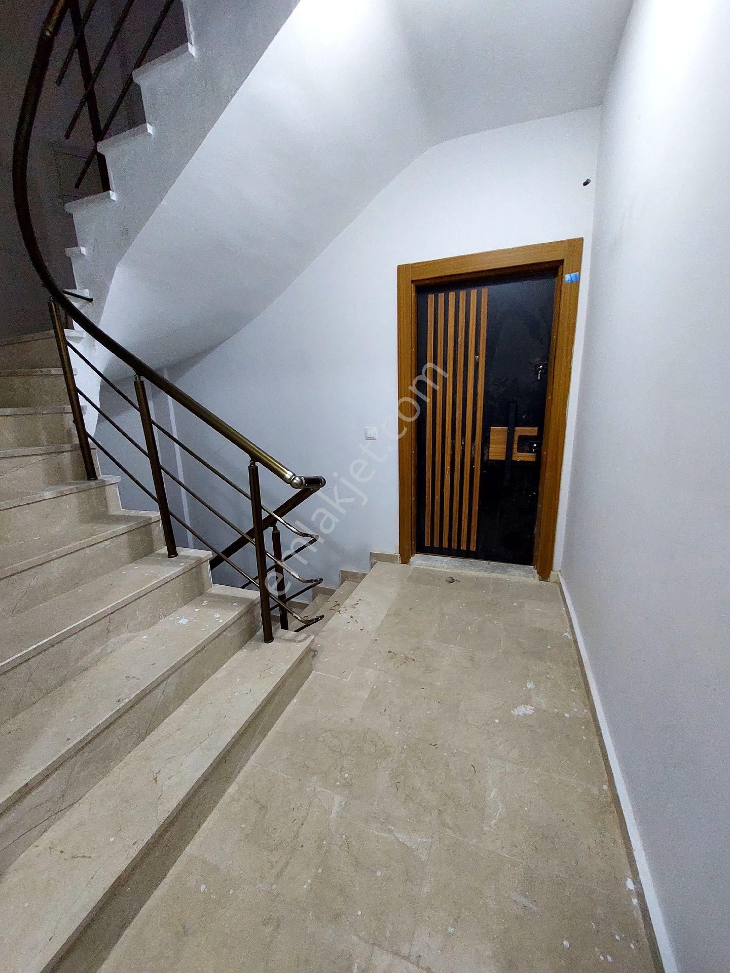 Site Emlak Gayrimenkul'den Hamidiye Mh'de 3+1harika Ara Kat Satılık Daire - Görsel 2