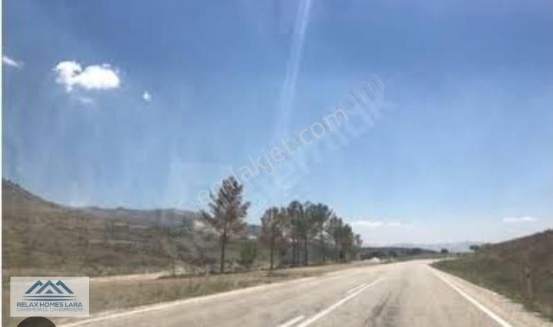Yeşilova Çeltek Köyünde 2400 M2 Satılık Arazi - Görsel 5