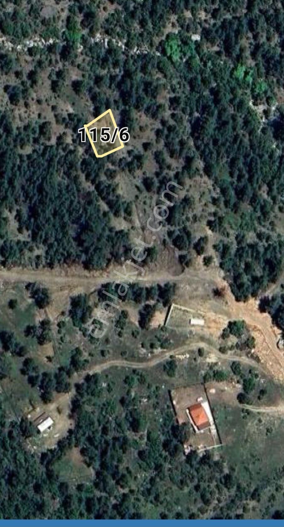 Konyaaltı Üçoluk Mahallesin De 340 M2 Satılık Villa Arsası