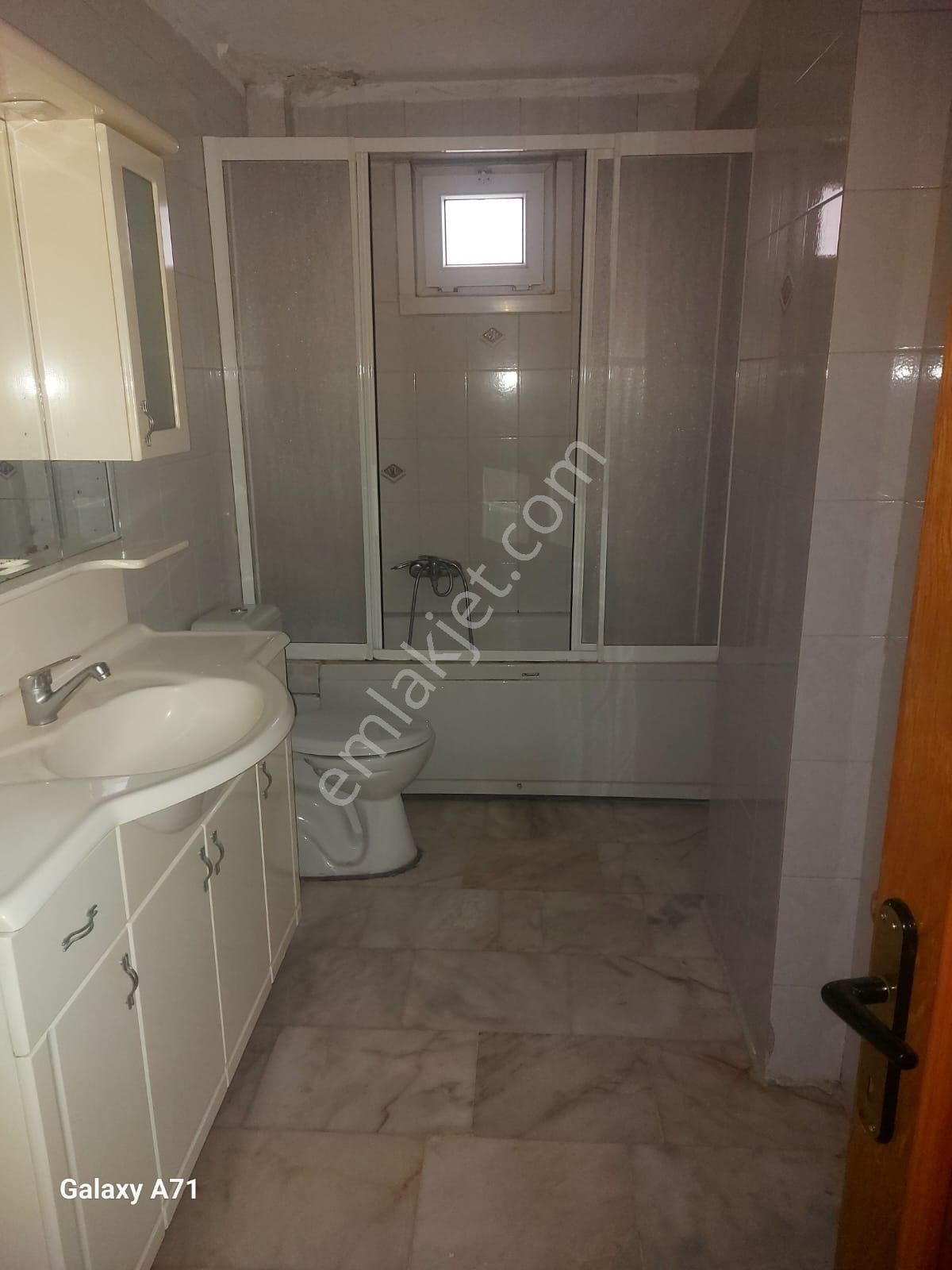 Bahcelievler Çamlık Caddesi Satılık 2+1 100 M2 Asansörlü Daire - Görsel 11