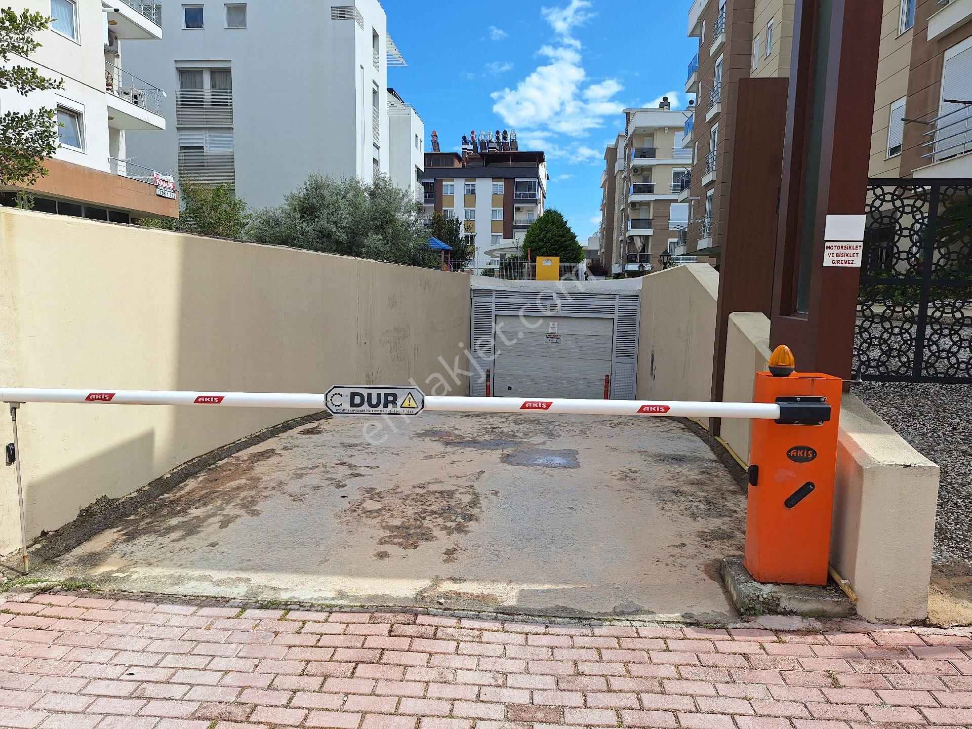 Konyaaltı Hurma Mahallesinde Havuzlu Site İçinde Katta 2+1 Daire - Görsel 31