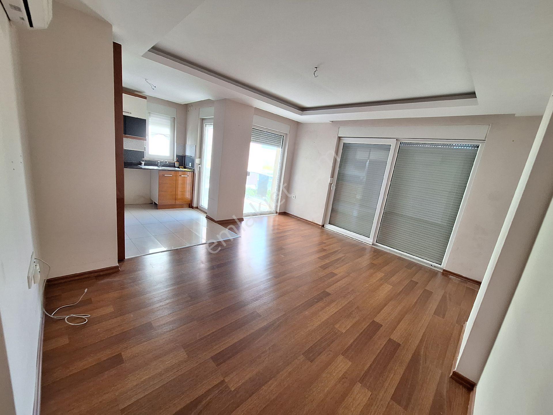 Konyaaltı Hurma Mahallesinde Havuzlu Site İçinde Katta 2+1 Daire - Görsel 14