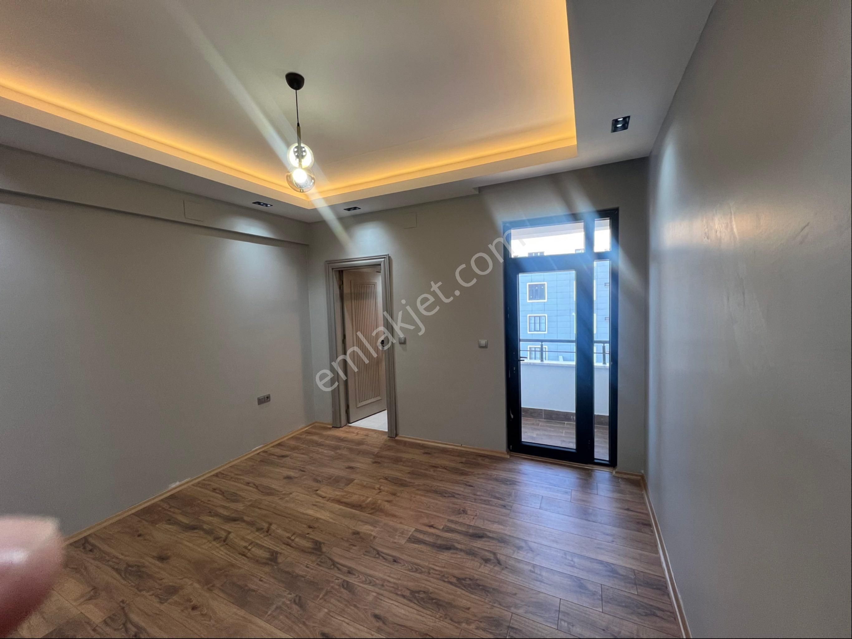 Fıstıklık Mah.merkezi Konumda Kiralık Sıfır 3+1daire